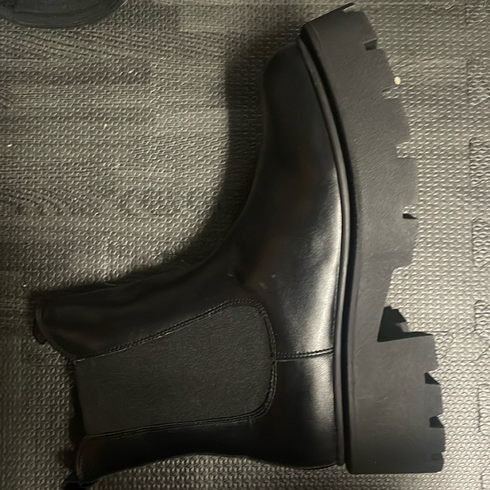 Black Chelsea Boots (PLT)